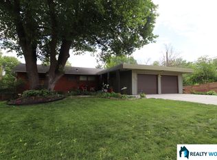3320 S 42nd St, Lincoln, NE 68506