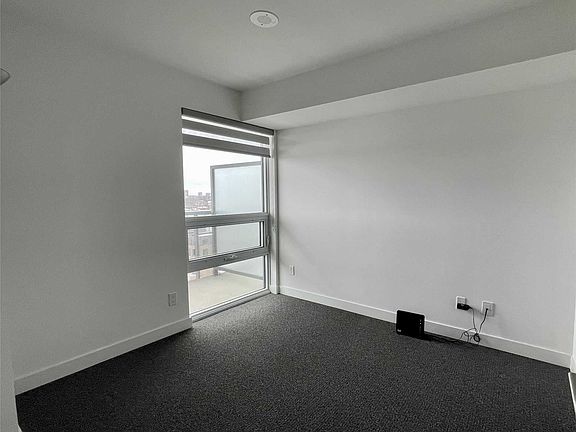 5th image of 120 Varna Dr #914