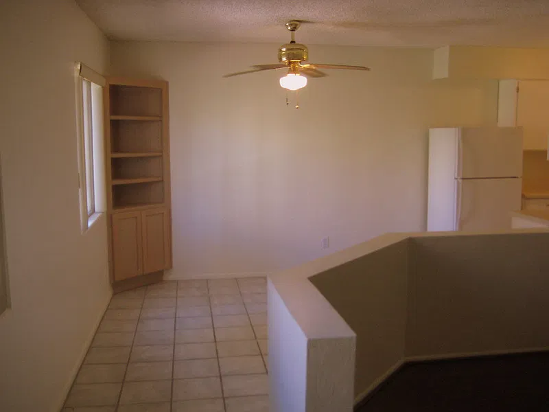 PM16-007 / 810 S. Kolb Rd. #19 - 1 — Photo 4