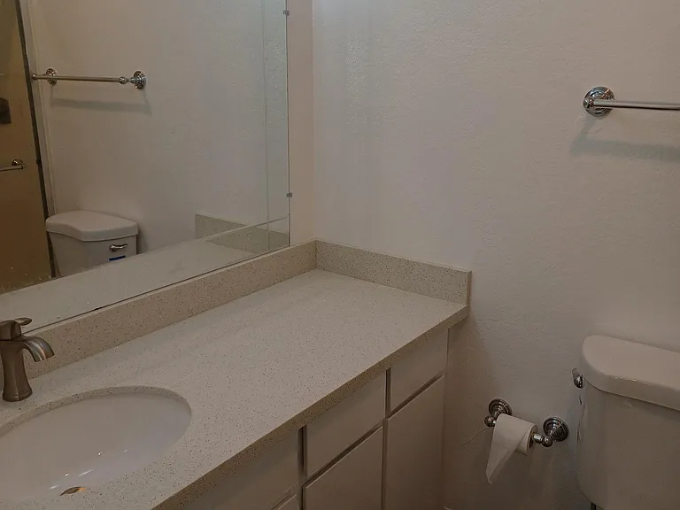 922 Beach Park Blvd #30 — Photo 7