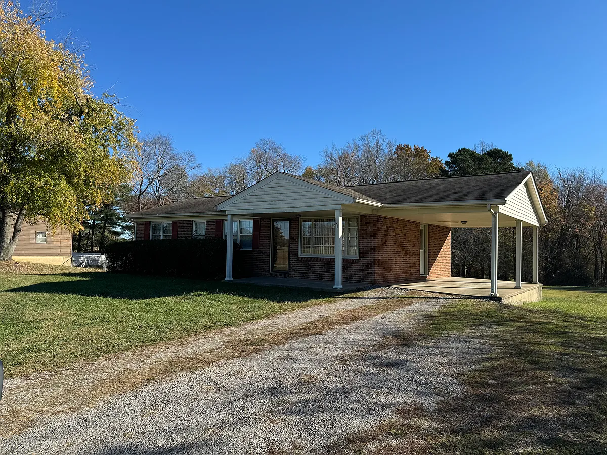Building Photo - 225 Jeanette Dr