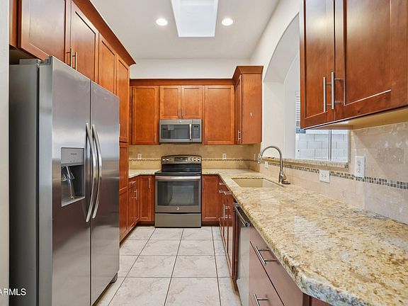 2nd image of 6617 W CAVEDALE Drive