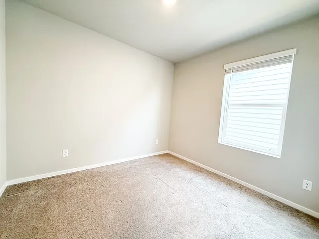 1561 SW Fielder Pl — Photo 20