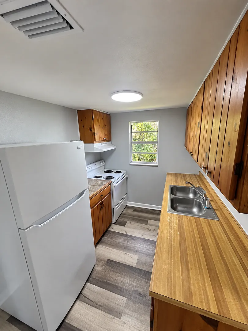 Remodeled 3BR/1BA Dade City Duplex! — Photo 3