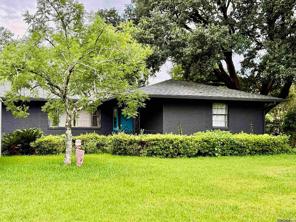 1st image of 9334 W Damuth Dr