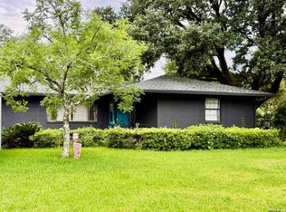 9334 W Damuth Dr, Baton Rouge, LA 70815