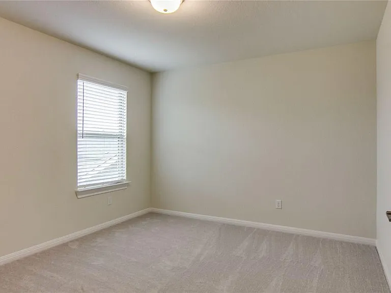 15912 Windroot St — Photo 24