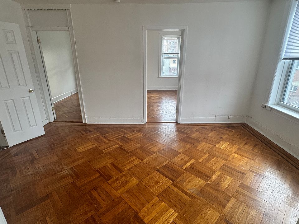1st image of 2112 22nd Dr APT 2F