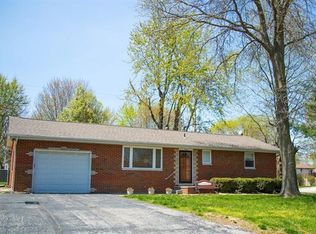 502 Courtesy Ln, Bethalto, IL 62010