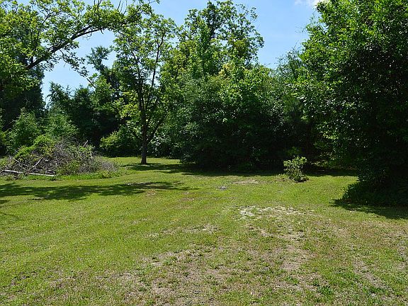 4th image of 638 Conway Rd