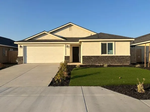 7128 Elm Street, Visalia, CA 93291