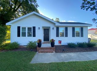 401 Raleigh St, Holly Springs, NC 27540