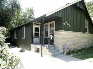 907 E 7th St, Newton, KS 67114