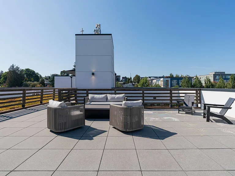 4801 Fauntleroy Apartments — Photo 9