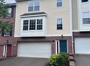 111 Laurel Crest Dr, Wexford, PA 15090