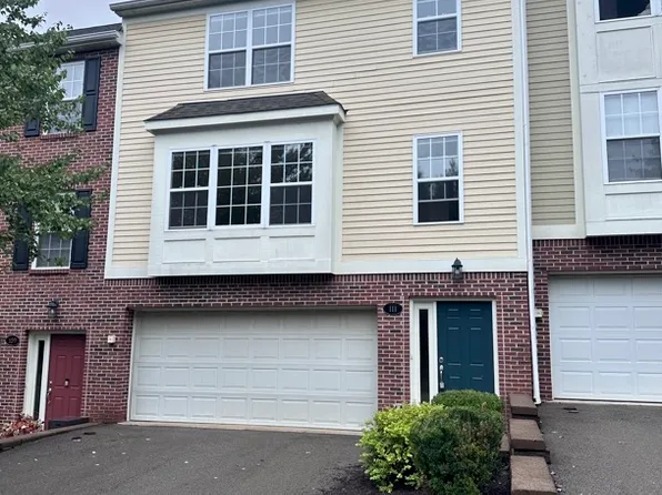 111 Laurel Crest Dr, Wexford, PA 15090