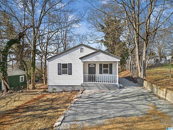 3rd image of 2916 McKleroy Ave