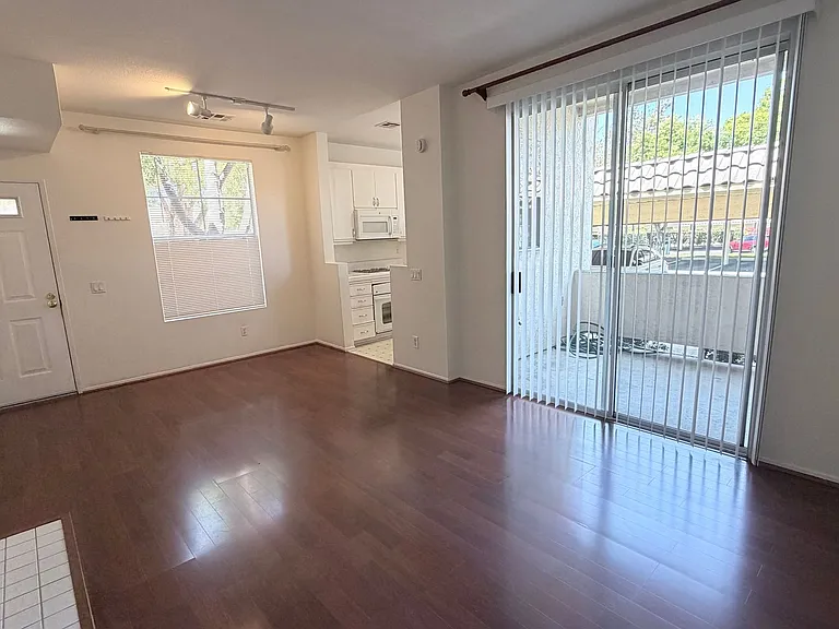 10878 Sabre Hill Dr #291 — Photo 1
