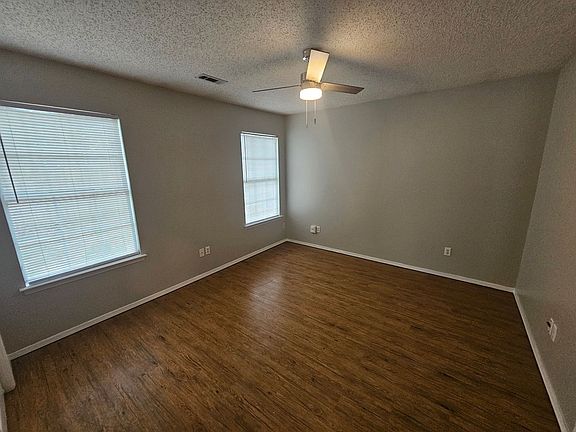 5th image of 3251 W Woodridge Dr