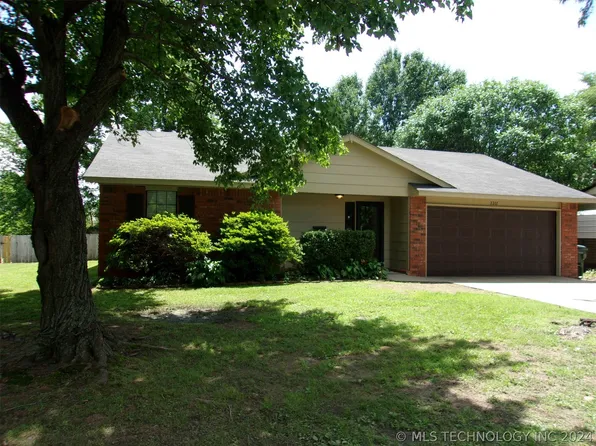 2207 E Broadway St, Muskogee, OK 74403