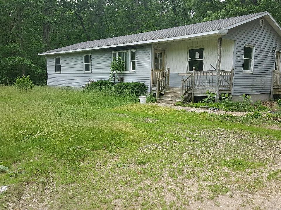 1st image of 1483 S Walnut Ave