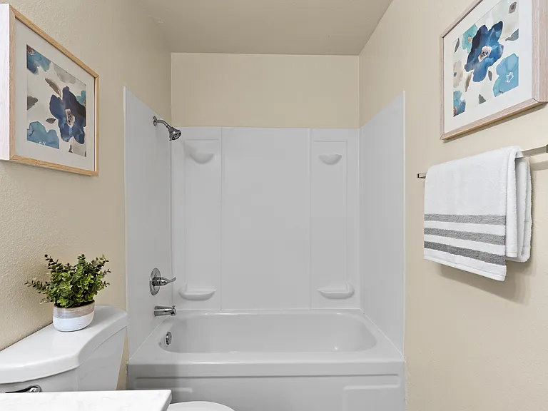 Plum Orchard Apartments — Photo 37