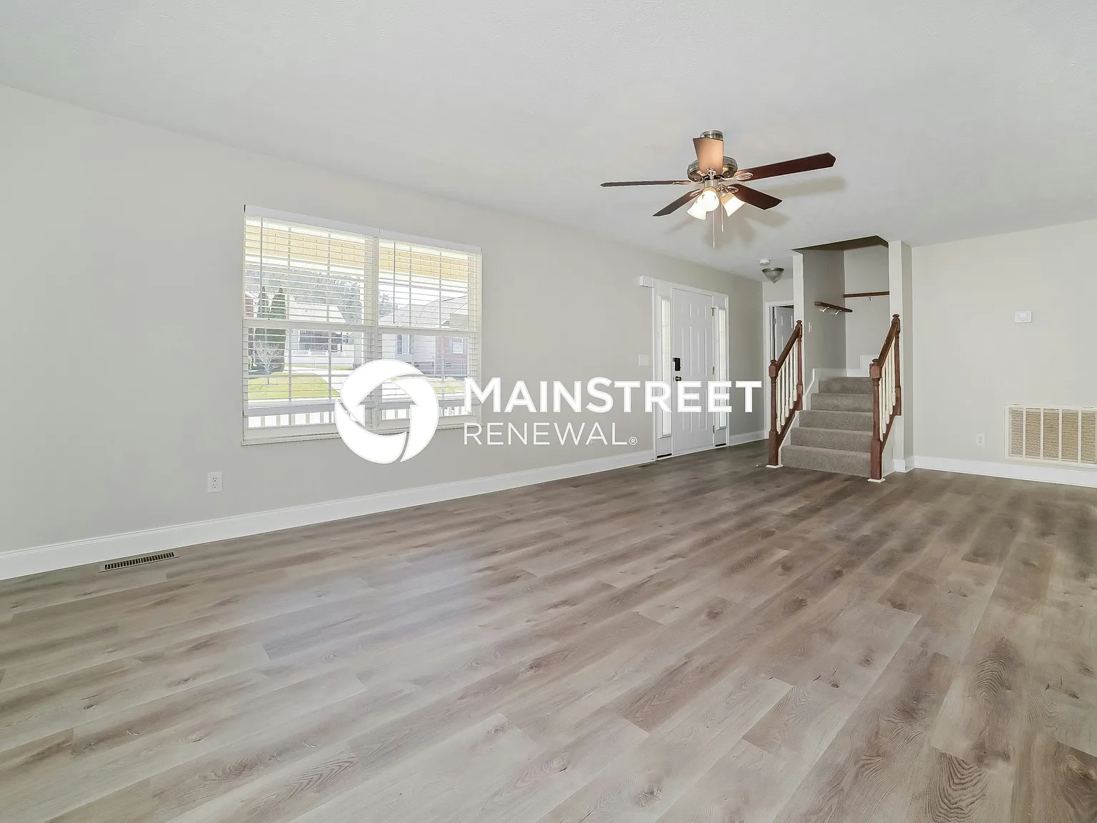 3821 Hillside Terrace Ln — Photo 3