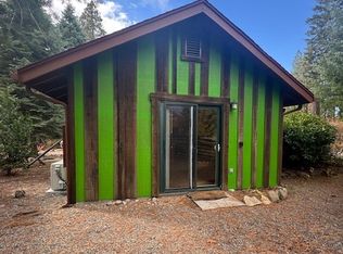 601 Davis Place Rd, Mount Shasta, CA 96067