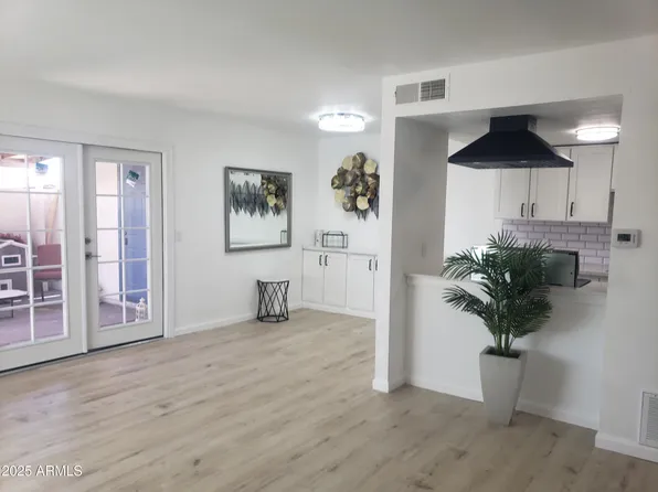 5203 N 42ND Drive, Phoenix, AZ 85019