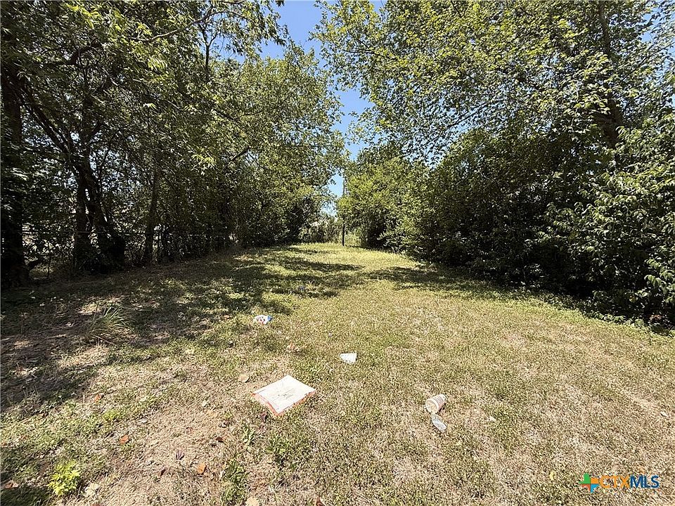 1st image of 1020 S 10th St