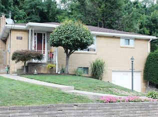 216 Kaufmann Ave, Brentwood, PA