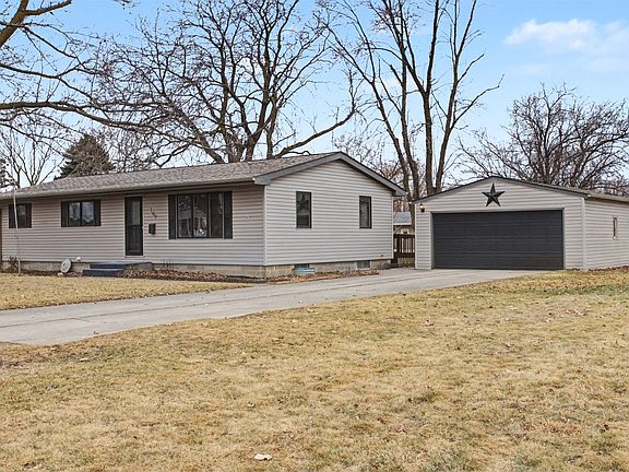 3rd image of 109 Duea Cir