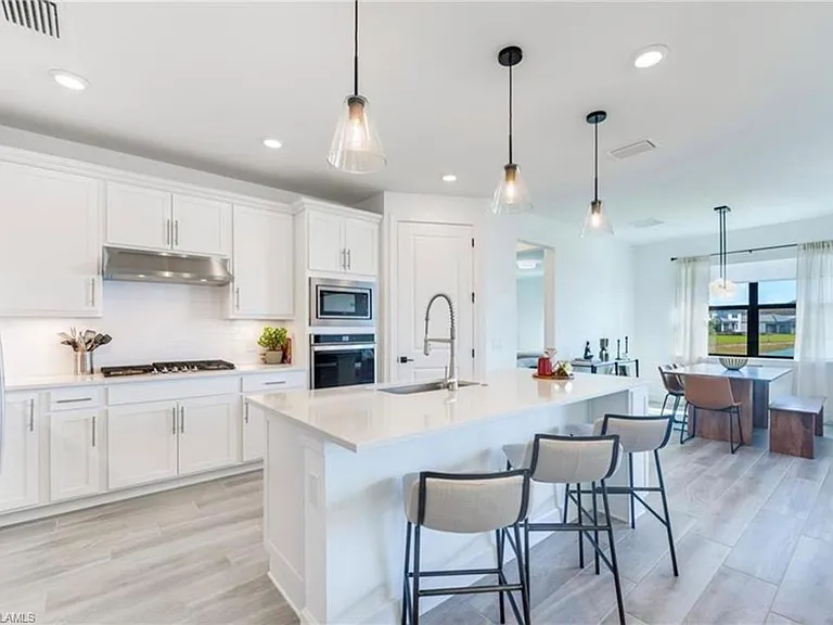20419 Pebble Glen Dr — Photo 3