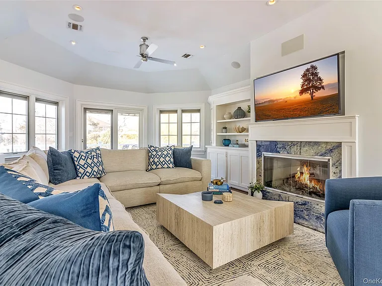 695 Sound Dr — Photo 9