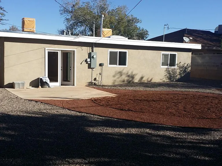 4102 Comanche Rd NE — Photo 38