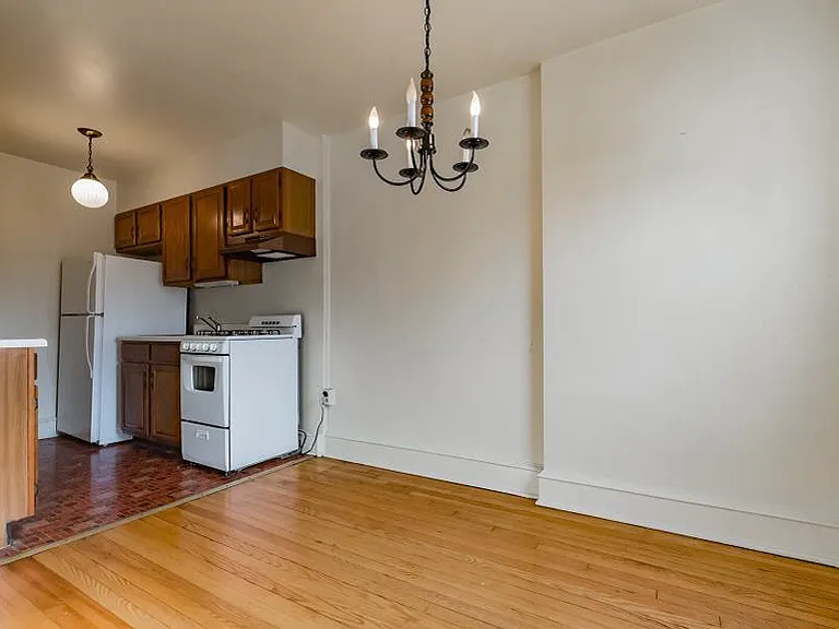 Hazel Apartments — Photo 6