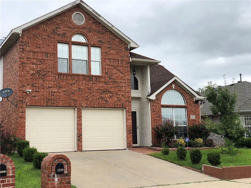 1st image of 2230 Sophie Ln
