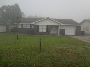 2649 Oleander Ln, Groves, TX 77619