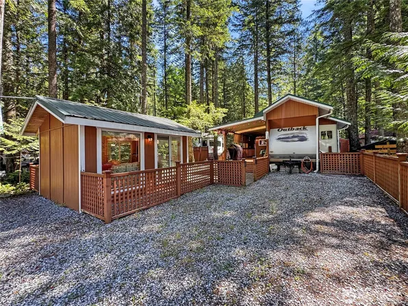 128 1 Jasper Trail, Deming, WA 98244