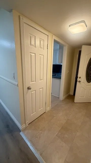 3 bed, 1700 sqft, $3,950 — Photo 2