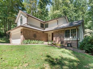 46 Two Oaks Dr, Fletcher, NC 28732