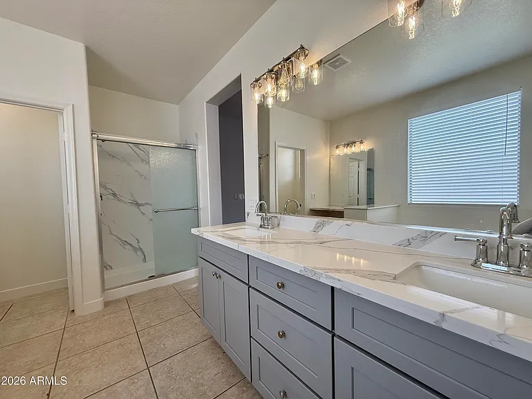 6558 W Townley Ave — Photo 33