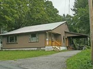 6 Stone St, Warrensburg, NY 12885