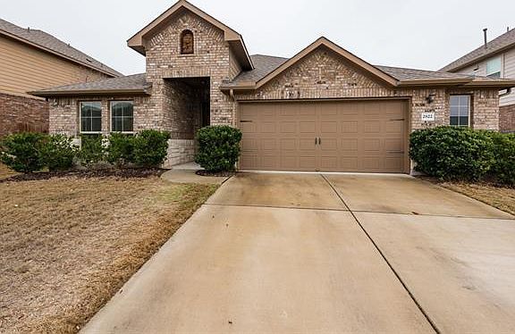 4th image of 2822 Garlic Creek Dr
