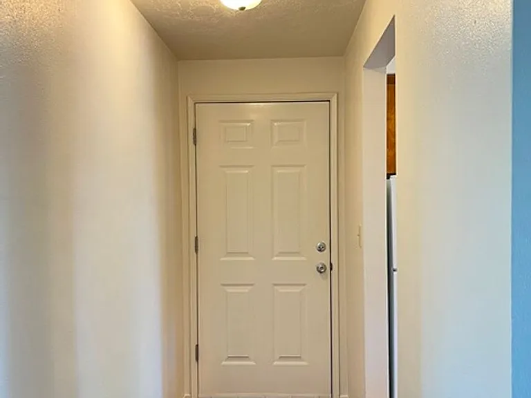 1125 Wyatt Ave — Photo 28