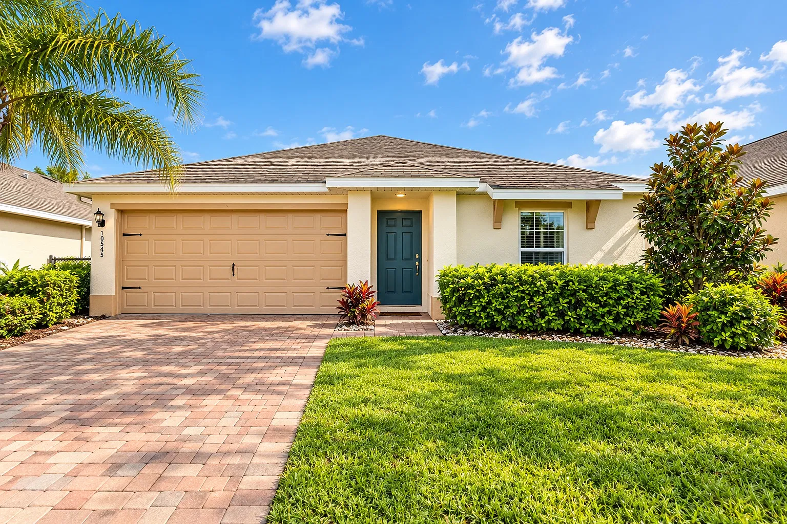 4 bed, 1499 sqft, $2,100 — Photo 1