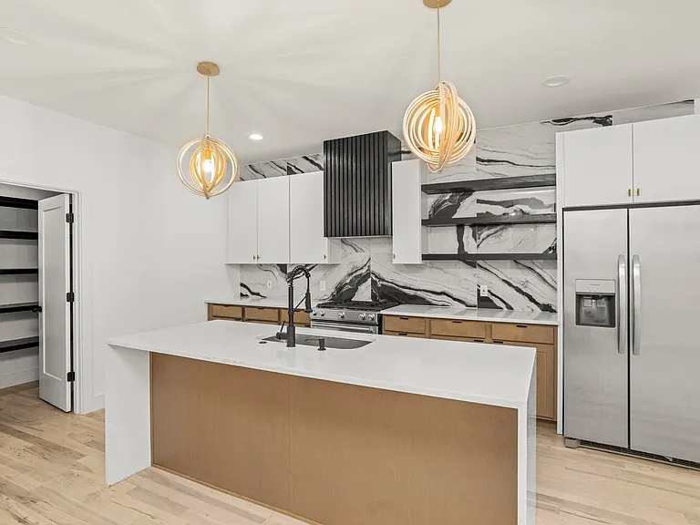 11A Garden St #A — Photo 30