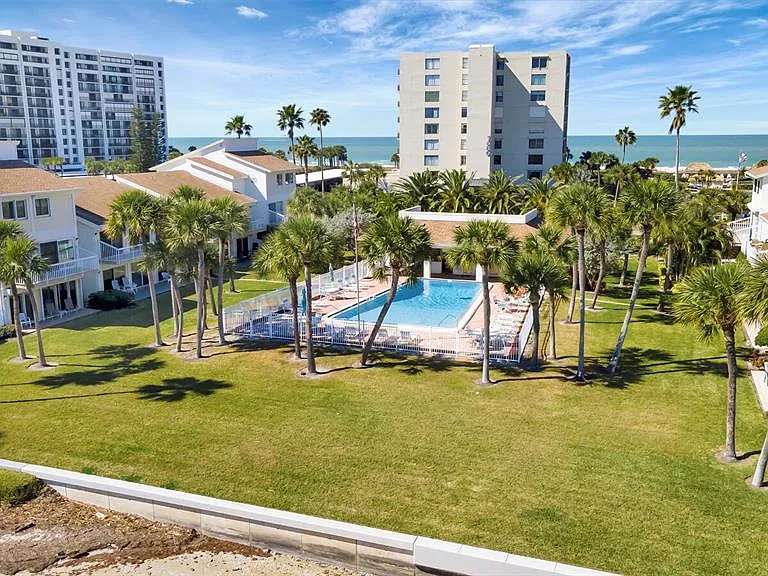 1451 Gulf Blvd #101 — Photo 35