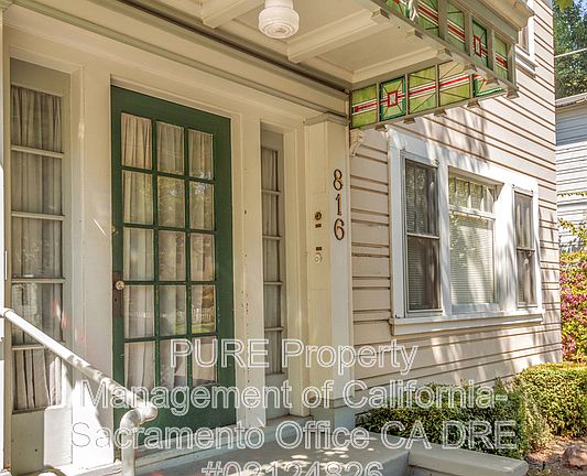 2nd image of 816 22nd St Unit 4-P