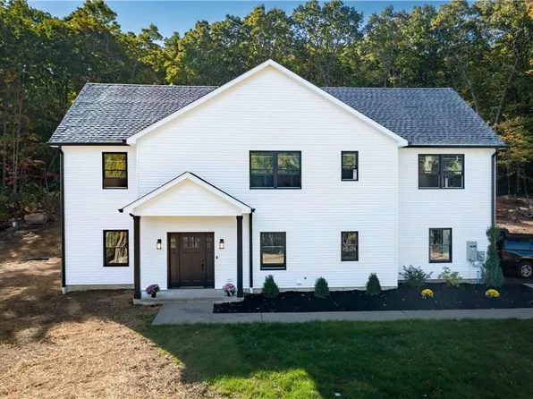 18 Rodina Drive, Pawling, NY 12564